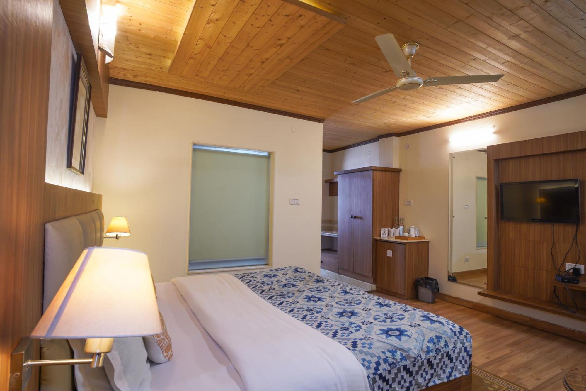 Vilasa Lall Ji Resort Dalhousie Zewnętrze zdjęcie